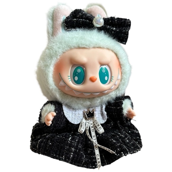 Labubu “QuQu” Have a Seat POP MART Collection - Picture 2 of 7